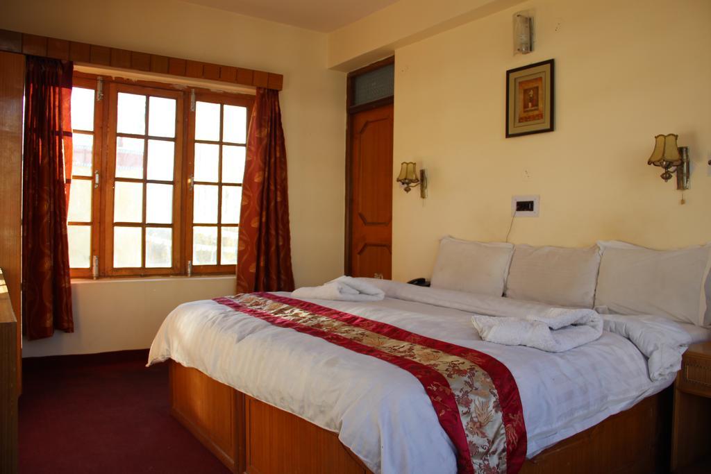 The Auspicious Hotel Leh Exterior photo