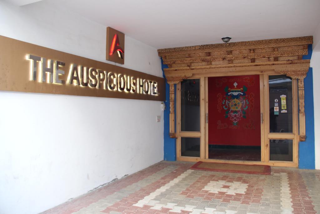 The Auspicious Hotel Leh Exterior photo